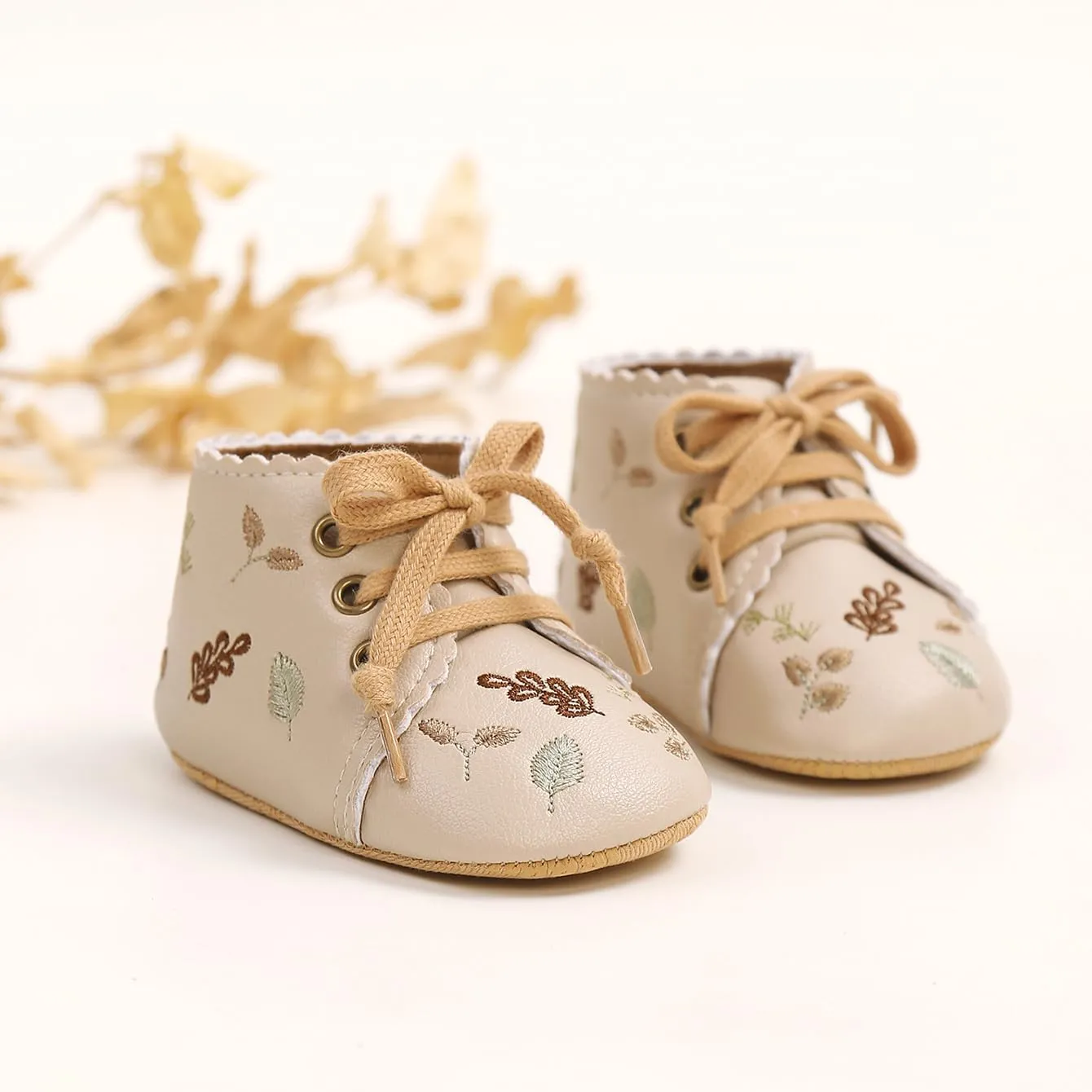 Baby Shoes Girls Mary Jane Flats Non Slip Soft Sole PU Leather Infant Toddler Sneakers First Walkers Party Christmas Dress Shoes