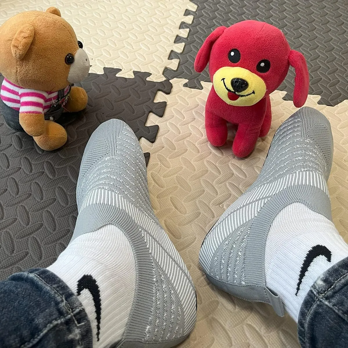 Hayeabi Ultra-Comfort Lightweight House Slippers Unisex Adult Indoor/Outdoor Around The House Home Shoes for Women Men